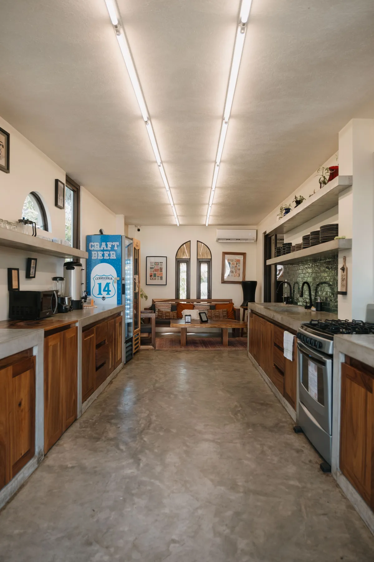 Kitchen & terrace
